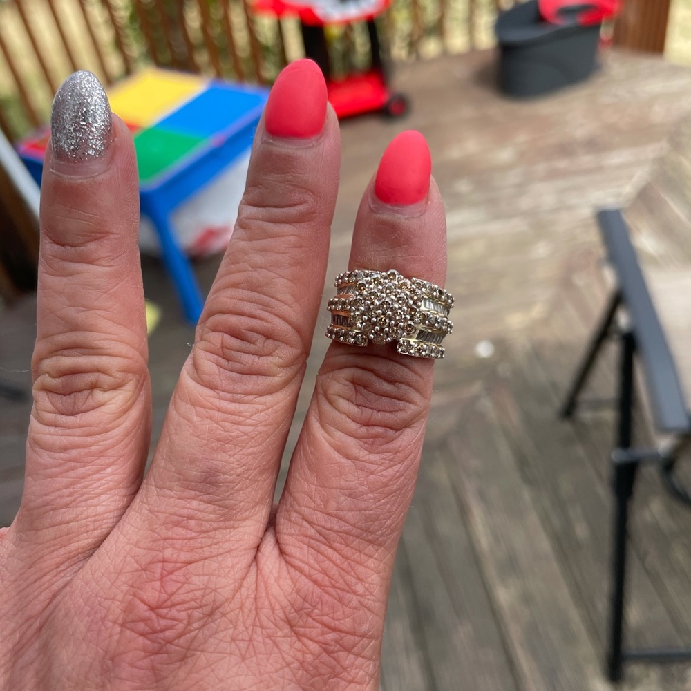SOLD SOLD!!!engage ring,10K, 2ct champagne diamond